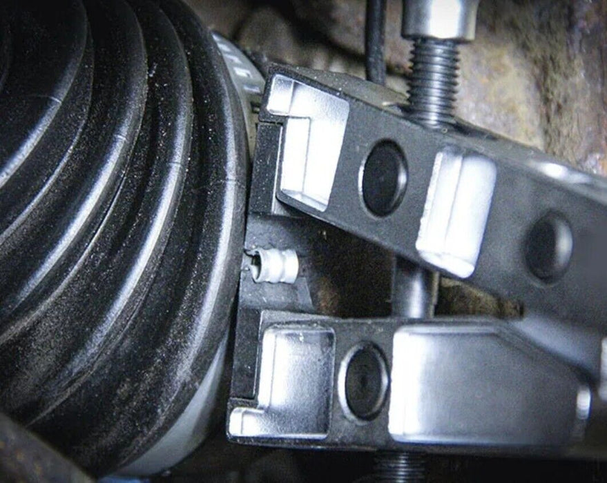Pinza per fascette in acciaio utilizzate per le cuffie dei giunti omocinetici 